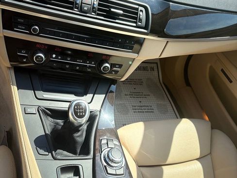 Used 2011 BMW 535i Sedan RWD image 11
