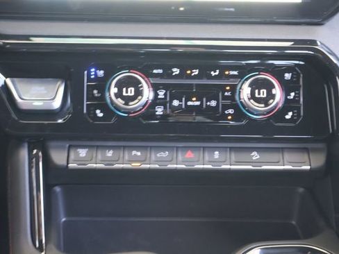 New 2026 GMC Sierra 2500 AT4 w/ AT4 Premium Plus Package image 21