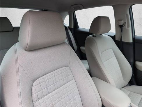 Used 2024 Honda HR-V LX image 28
