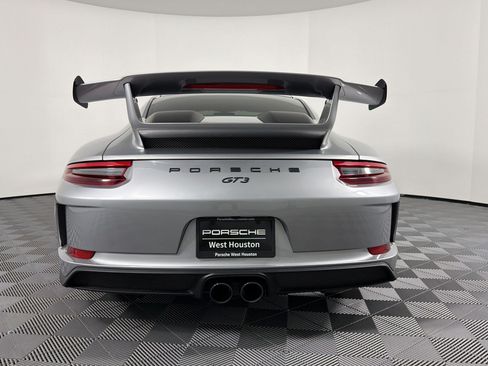 Used 2018 Porsche 911 GT3 w/ Sport Chrono Package RWD image 10