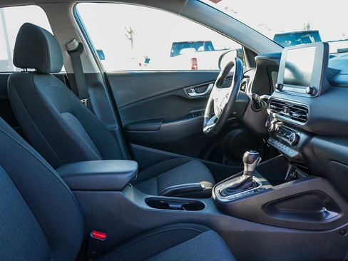 Used 2022 Hyundai Kona SEL w/ Convenience Package image 18