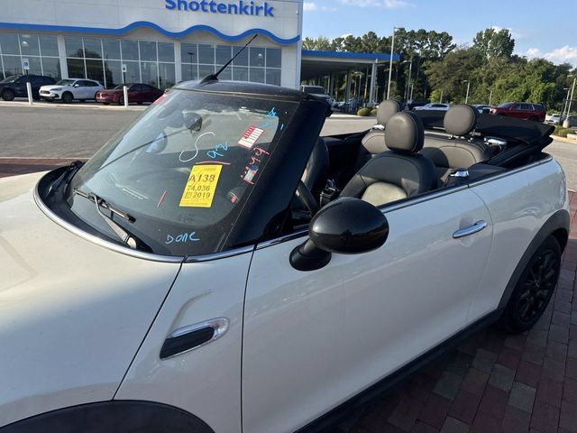 Used 2019 MINI Cooper Convertible w/ Signature Upholstery Package FWD image 5