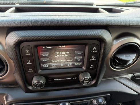 Used 2019 Jeep Wrangler Unlimited Sport S AWD/4WD image 21