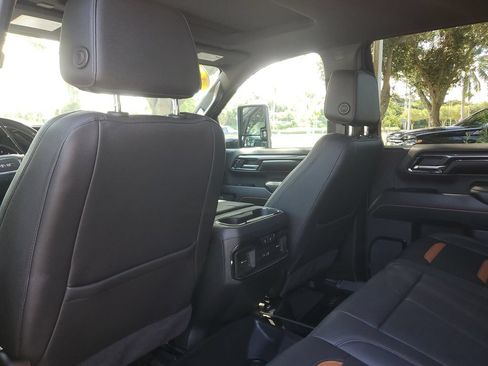 Certified 2024 GMC Sierra 2500 AT4 w/ AT4 Premium Plus Package AWD/4WD image 15
