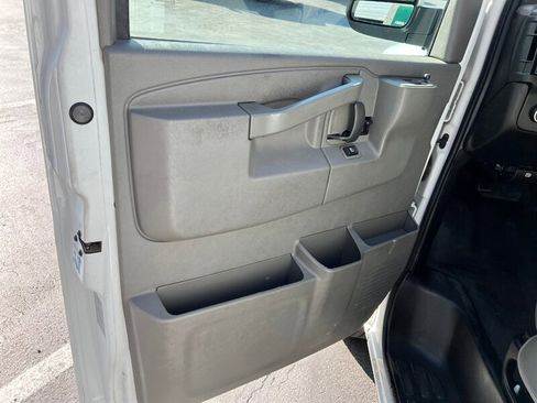 Used 2019 Chevrolet Express 2500 w/ Driver Convenience Package image 17