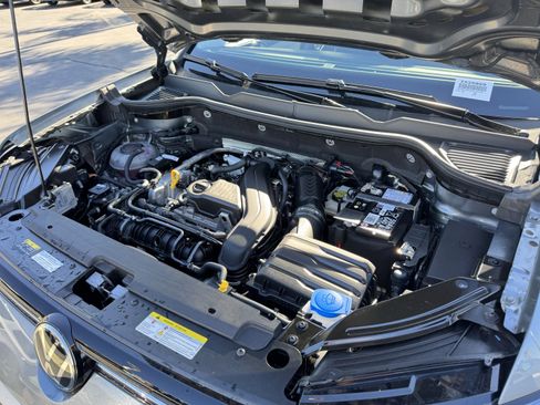 Used 2025 Volkswagen Taos S image 37