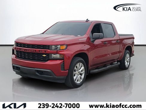 Used 2020 Chevrolet Silverado 1500 Custom w/ Custom Value Package RWD image 3