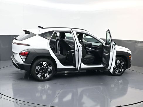 Certified 2025 Hyundai Kona SEL FWD image 27
