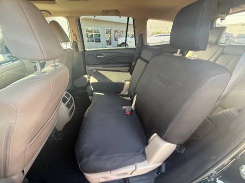 Used 2016 Honda Pilot Touring image 15