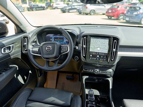 New 2026 Volvo XC40 B5 Plus w/ Climate Package AWD/4WD image 24