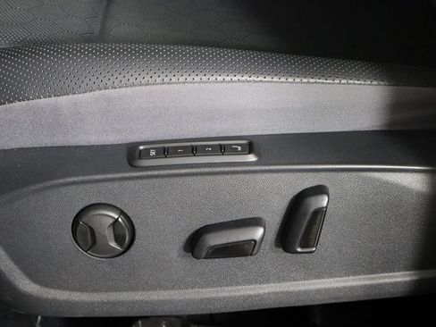 Used 2024 Volkswagen ID.4 Pro S AWD/4WD image 22