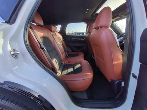 Used 2024 MAZDA CX-5 Carbon Edition image 34