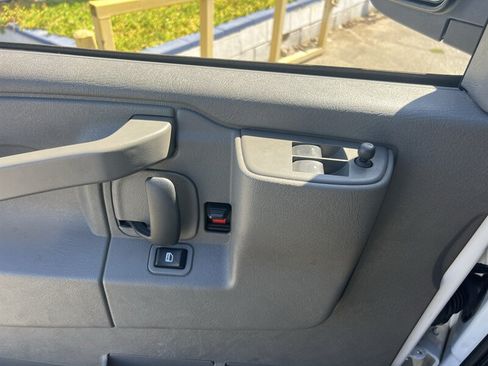 Used 2023 GMC Savana 2500 w/ Driver Convenience Package RWD image 27