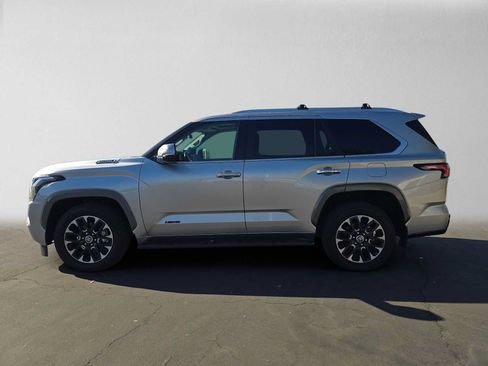 Certified 2024 Toyota Sequoia Limited AWD/4WD image 6