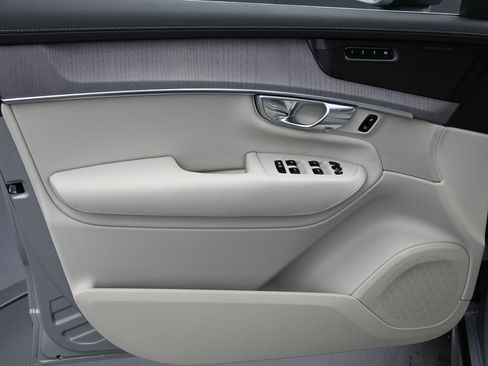 New 2026 Volvo XC90 B6 Ultra w/ Protection Package AWD/4WD image 5