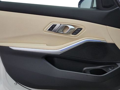 Used 2020 BMW 330i xDrive Sedan w/ Driving Assistance Package image 31