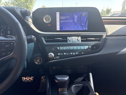 Used 2023 Lexus ES 350 w/ Premium Package FWD image 30