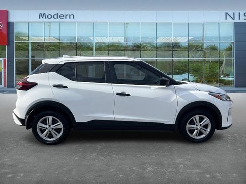 Certified 2024 Nissan Kicks S image 4