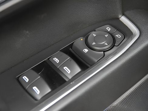 Used 2022 Chevrolet Silverado 1500 LT w/ Texas Edition Plus image 18