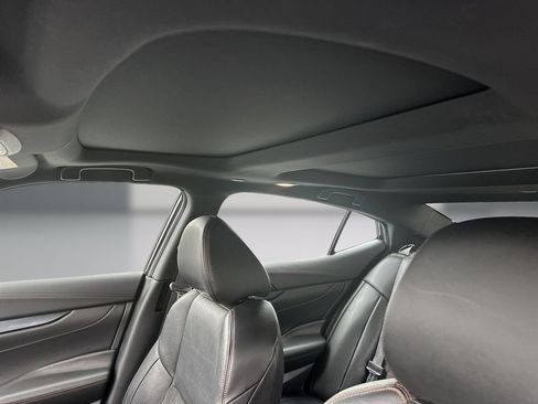 Used 2023 Nissan Maxima SR w/ Sport Mat Group FWD image 15