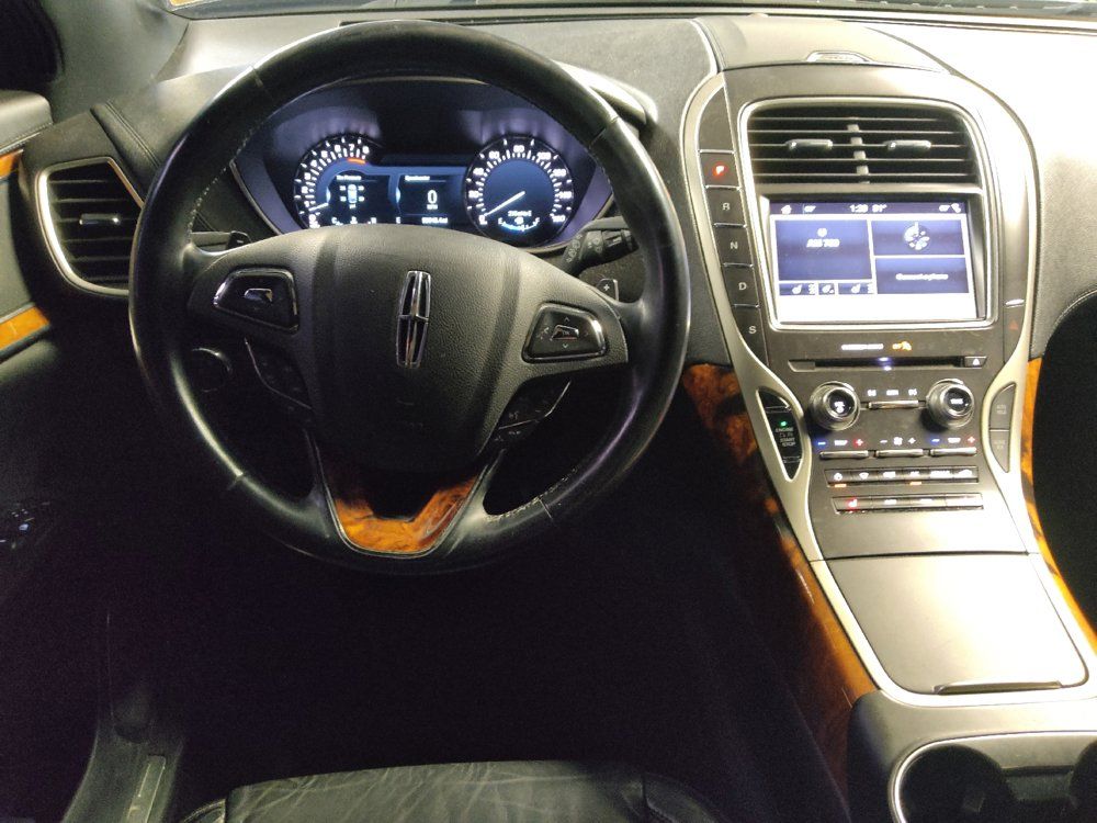 Used 2017 Lincoln MKX Select w/ Lincoln MKX Climate Package FWD image 22