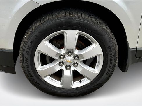 Used 2017 Chevrolet Traverse LT w/ Style and Technology Package image 35
