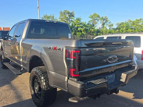Used 2019 Ford F250 Lariat w/ Lariat Ultimate Package AWD/4WD image 4