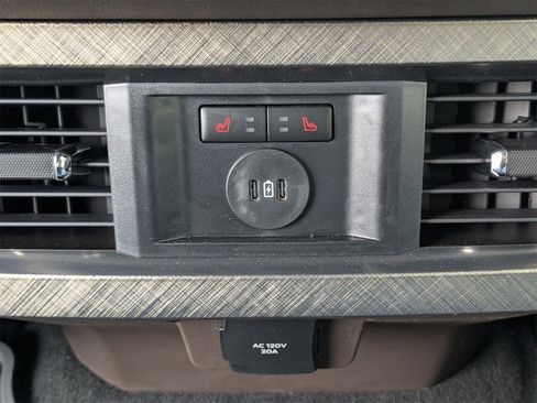 New 2025 Ford F250 King Ranch w/ Chrome Package image 15