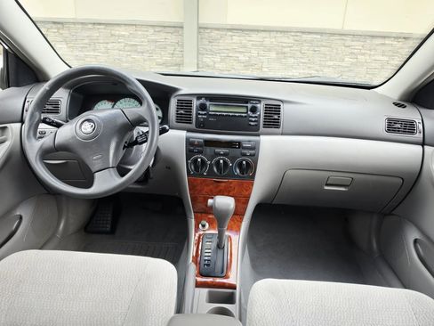 Used 2004 Toyota Corolla LE FWD image 13