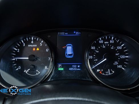 Used 2020 Nissan Rogue SV image 16