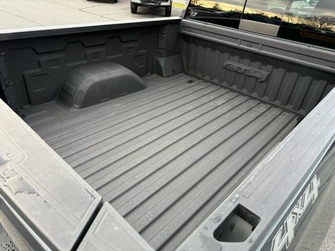 Used 2019 GMC Sierra 1500 AT4 w/ AT4 Premium Package image 7