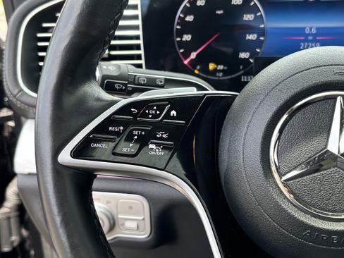 Used 2025 Mercedes-Benz GLS 450 4MATIC image 30