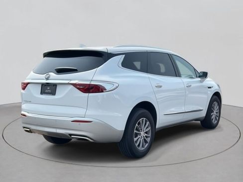 Used 2022 Buick Enclave Essence w/ LPO, Floor Liner Package image 5