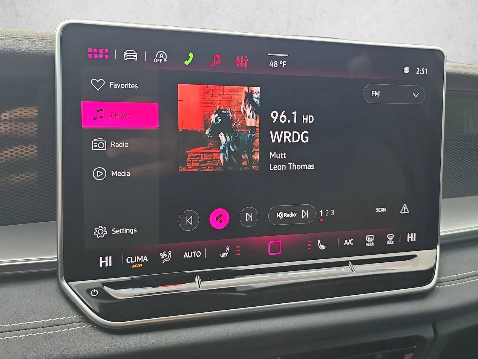 New 2026 Volkswagen Tiguan SE R-Line FWD image 15