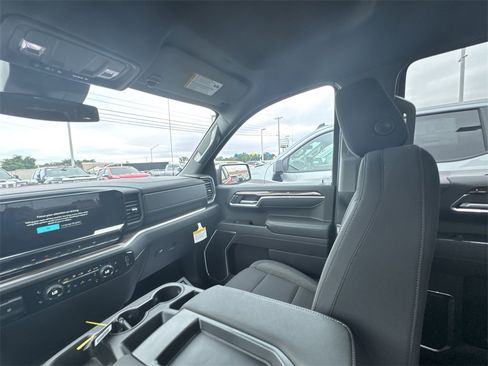 New 2026 Chevrolet Silverado 1500 LT image 11