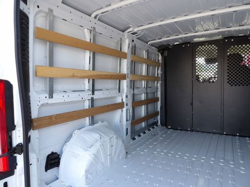 Used 2025 RAM ProMaster 2500 w/ U-Haul Equipment Group FWD image 42