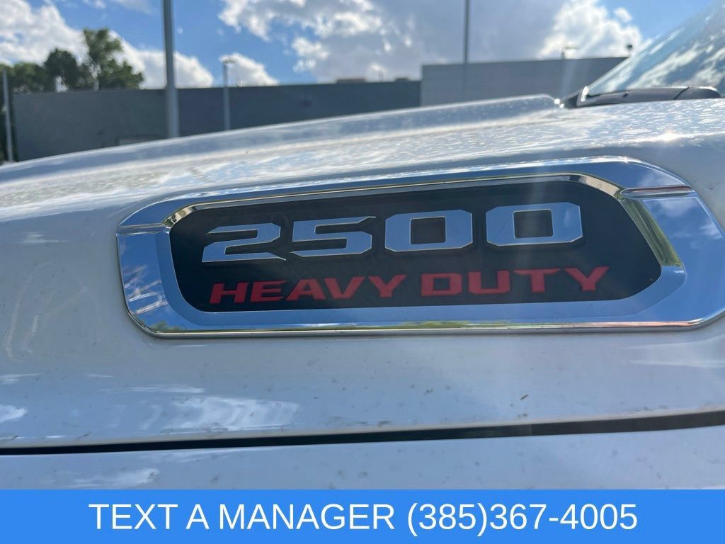 Used 2025 RAM 2500 Laramie AWD/4WD image 9