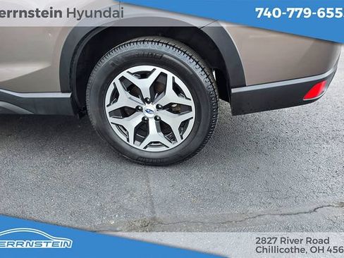 Used 2024 Subaru Forester Premium AWD/4WD image 25