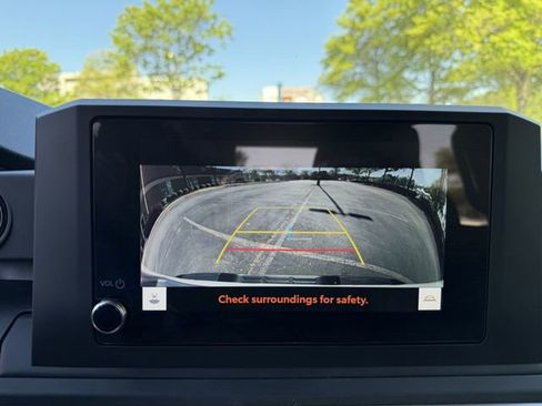 Used 2024 Toyota Tacoma SR image 27