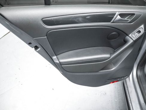 Used 2011 Volkswagen GTI AUTOBAHN image 17