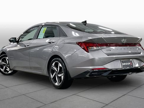 Used 2023 Hyundai Elantra Limited FWD image 12