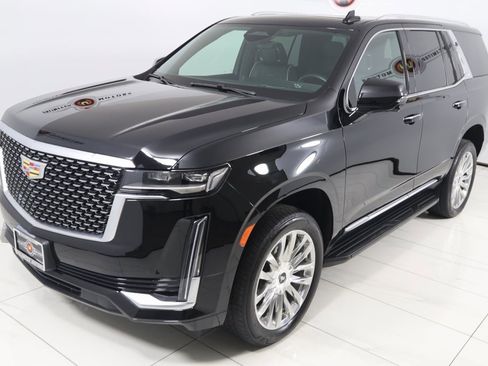 Used 2023 Cadillac Escalade Premium Luxury image 24