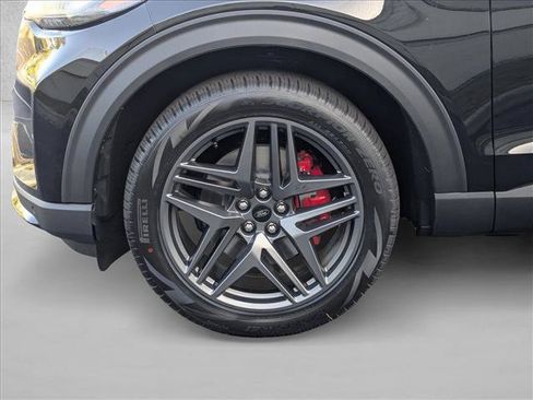 New 2026 Ford Explorer ST RWD image 9