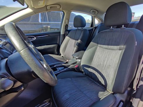 Used 2019 Nissan Sentra SV image 11