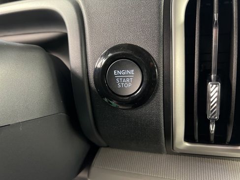 New 2026 Ford Expedition Active image 18