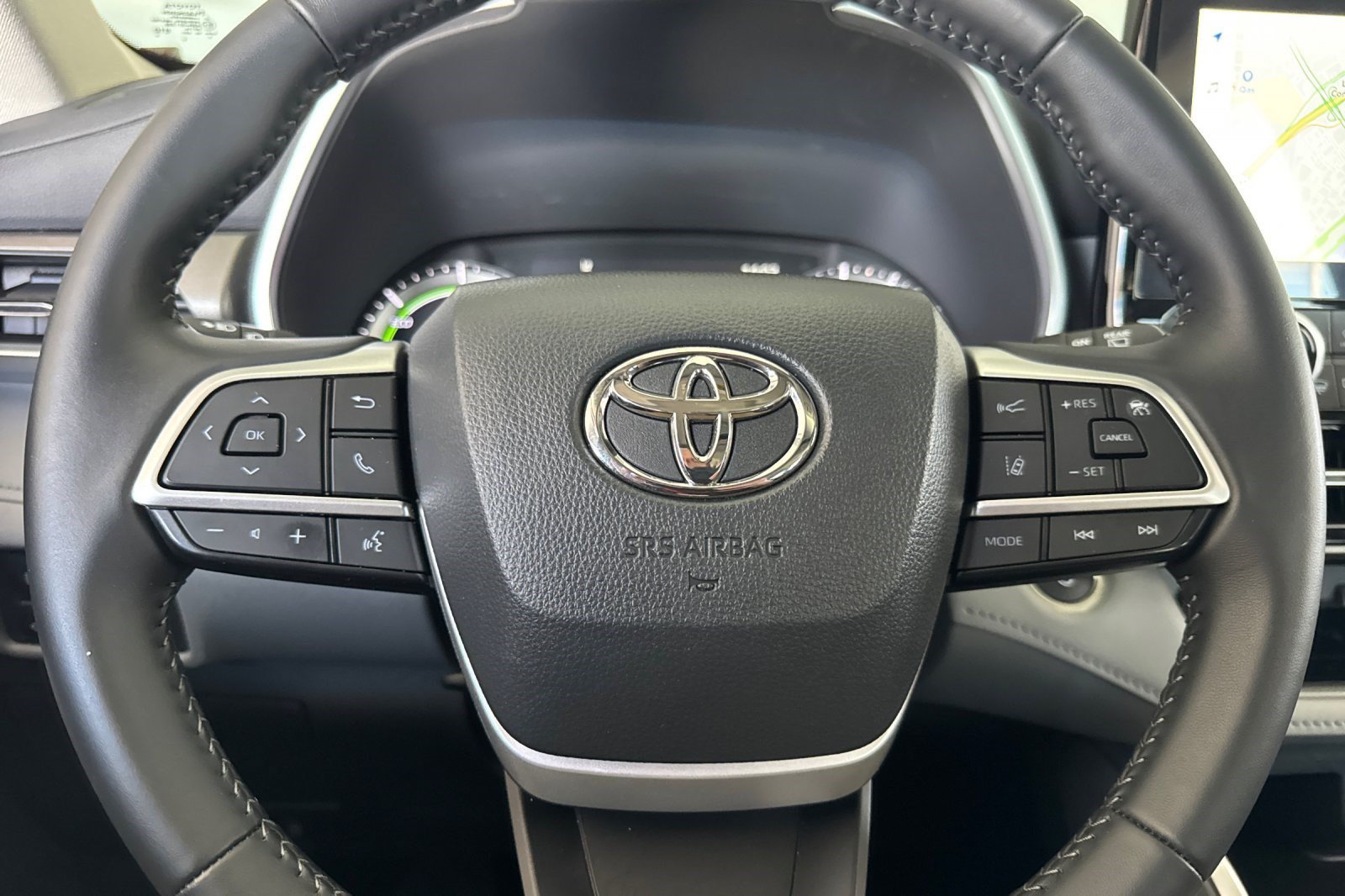 Certified 2026 Toyota Highlander XLE AWD/4WD image 11