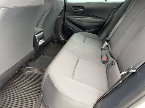 Used 2025 Toyota Corolla LE FWD image 15