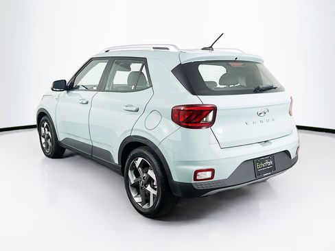 Used 2025 Hyundai Venue SEL FWD image 5