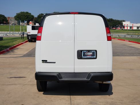 New 2025 Chevrolet Express 2500 Extended w/ Driver Convenience Package image 7