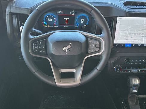 New 2025 Ford Bronco Badlands image 14